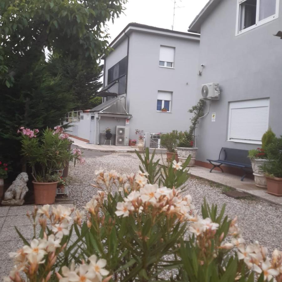 ホテル Residenza Le Dimore ヴェローナ エクステリア 写真