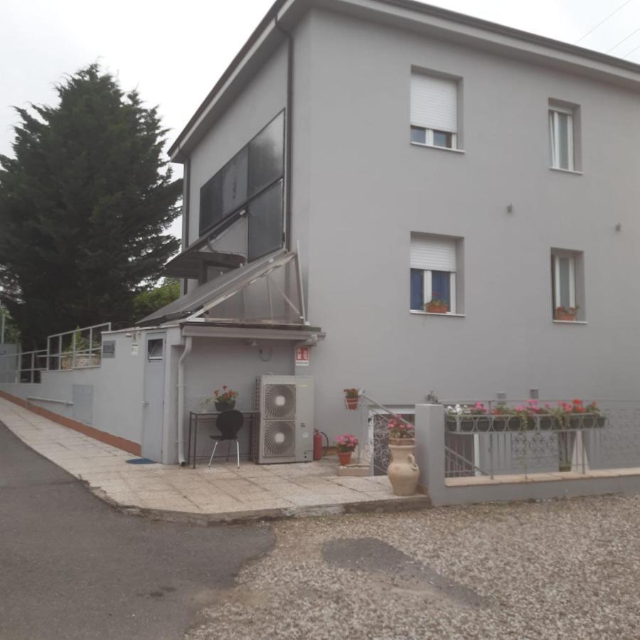 ホテル Residenza Le Dimore ヴェローナ エクステリア 写真